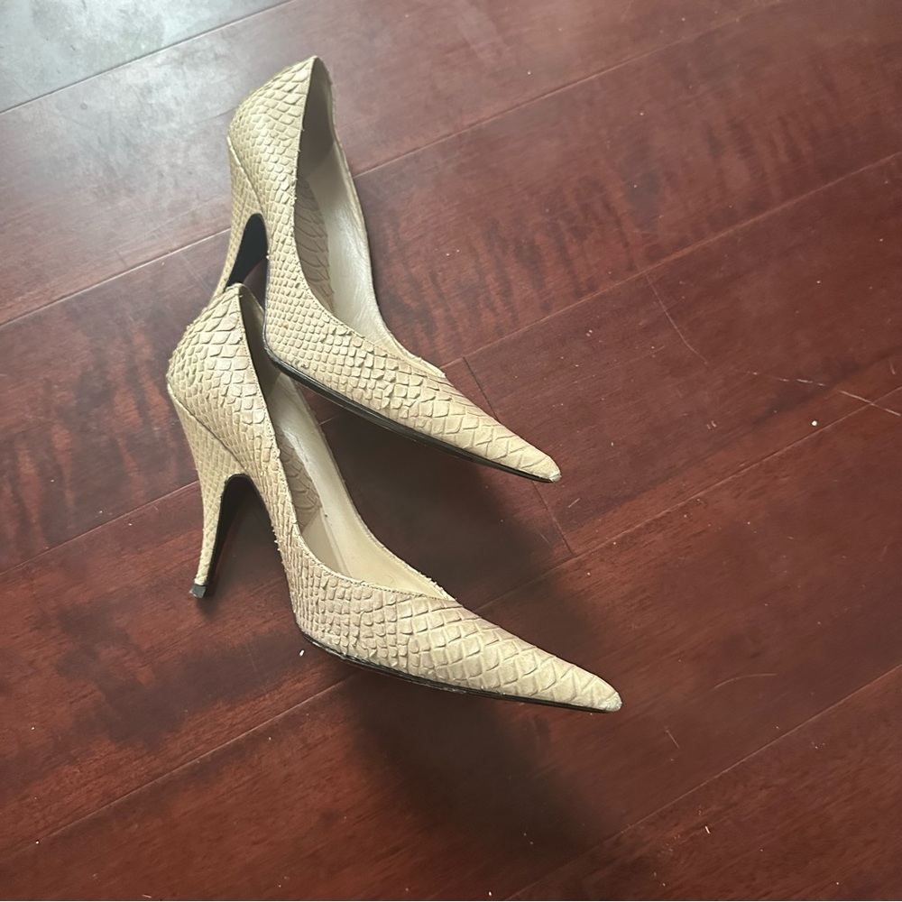 Dior Snakeskin Pointed-Toe Pumps - Picture 3 of 6